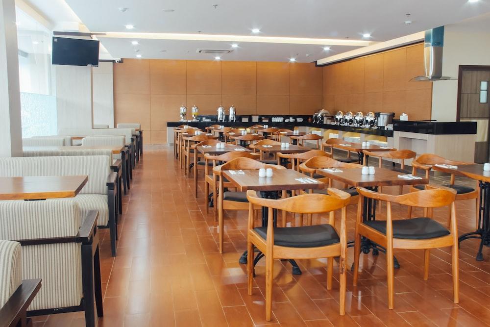 Terraz Tree Hotel Jakarta Kültér fotó