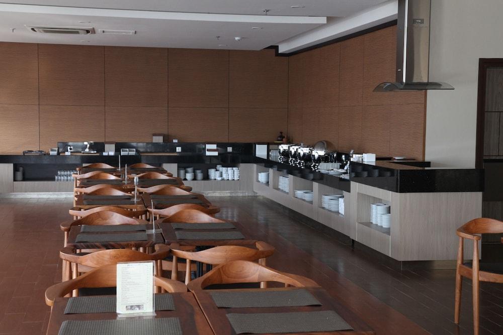 Terraz Tree Hotel Jakarta Kültér fotó