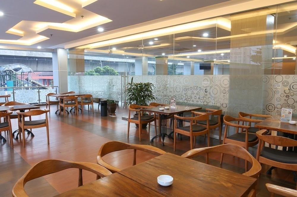 Terraz Tree Hotel Jakarta Kültér fotó
