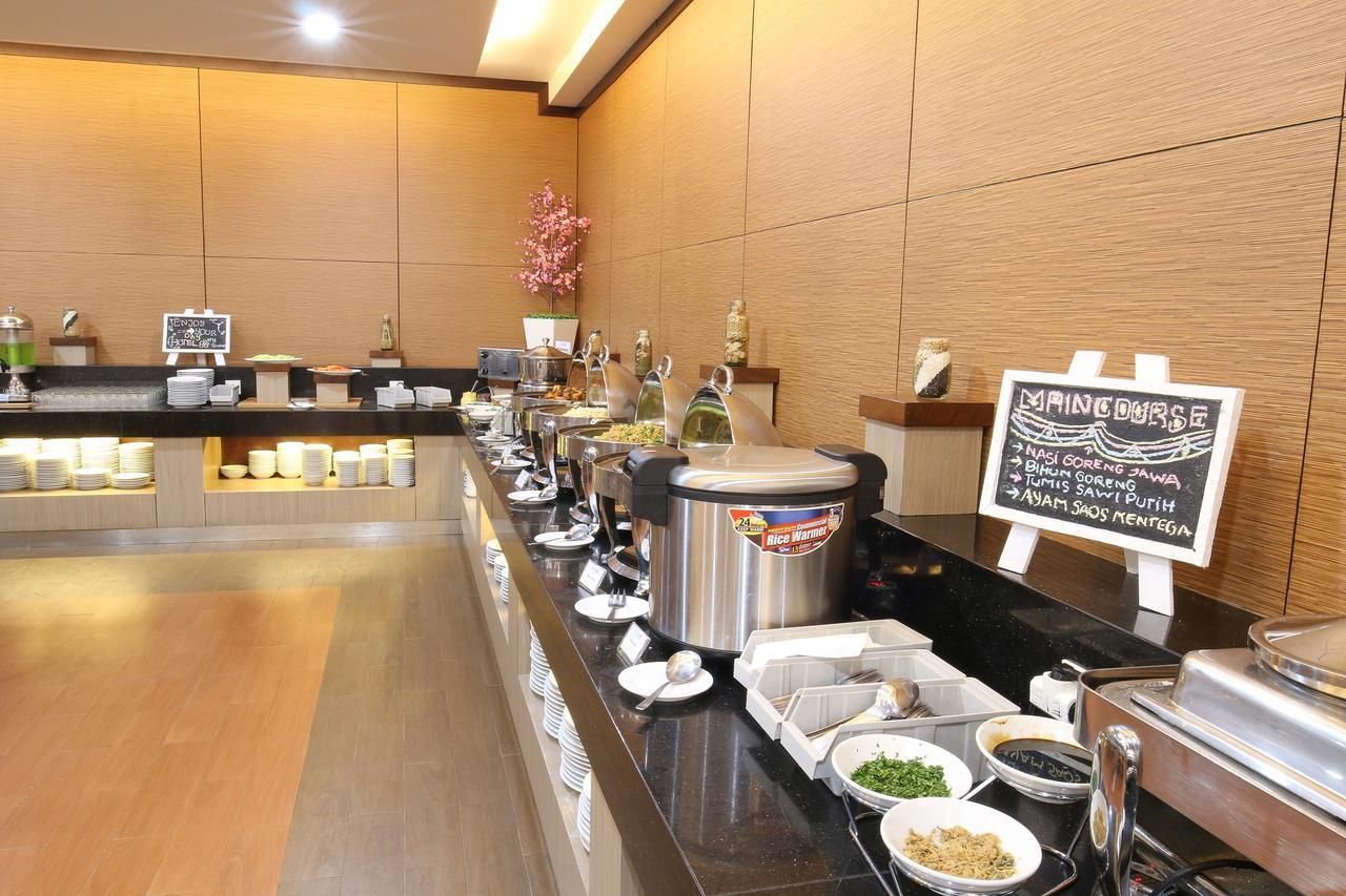Terraz Tree Hotel Jakarta Kültér fotó